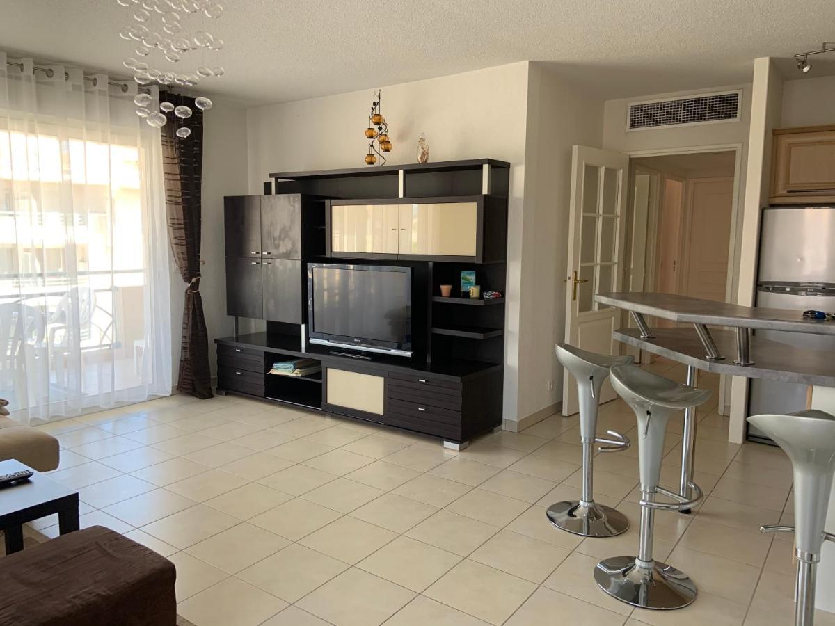 Port Frejus - Le Romanee - Appartement Vue Mer - 2 Chambres Luaran gambar